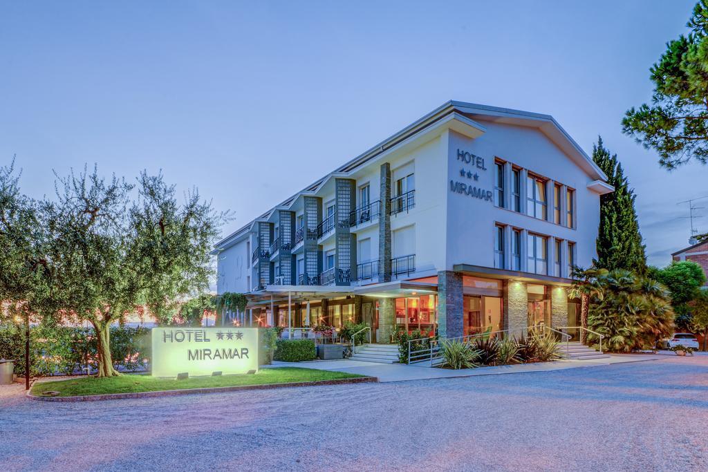Hotel Miramar Sirmione Esterno foto