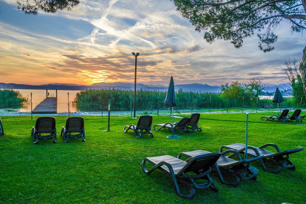 Hotel Miramar Sirmione Esterno foto