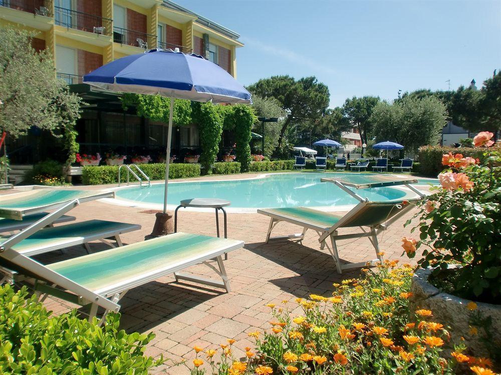 Hotel Miramar Sirmione Esterno foto