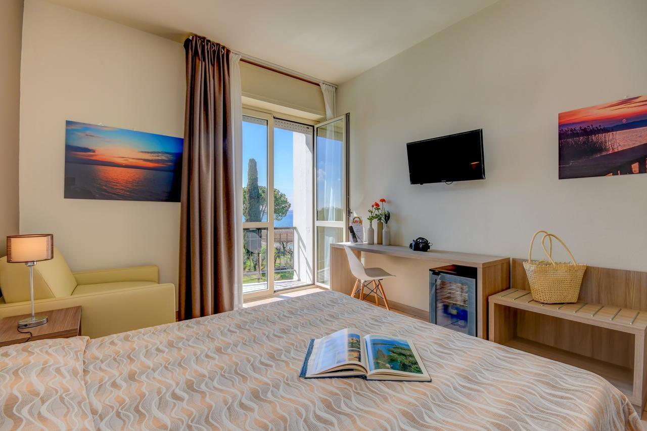 Hotel Miramar Sirmione Esterno foto