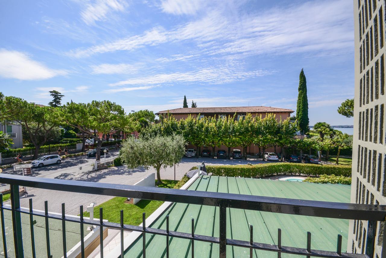 Hotel Miramar Sirmione Esterno foto
