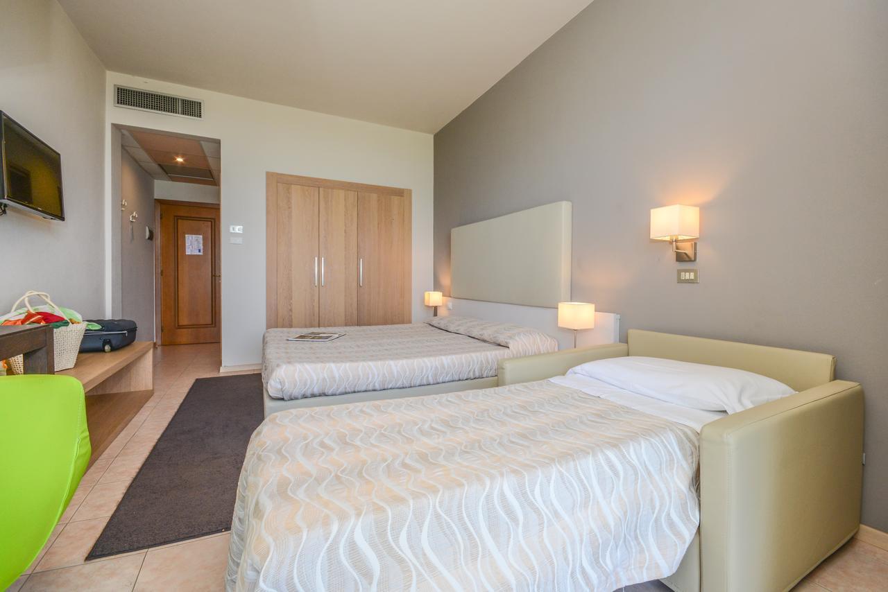 Hotel Miramar Sirmione Esterno foto