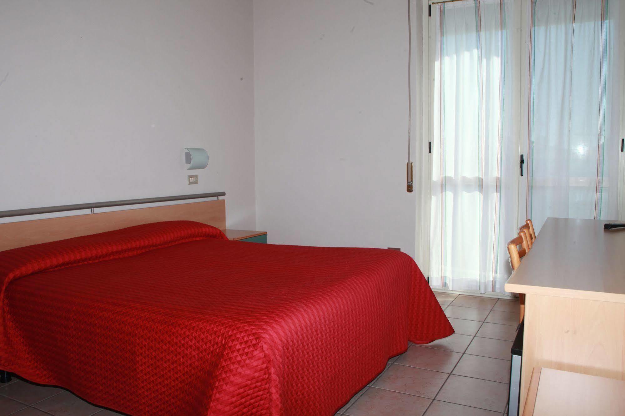 Hotel Miramar Sirmione Esterno foto
